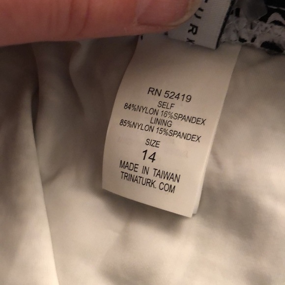 Trina Turk size 14 black & White floral print bikini bottom gold detail - Picture 14 of 14